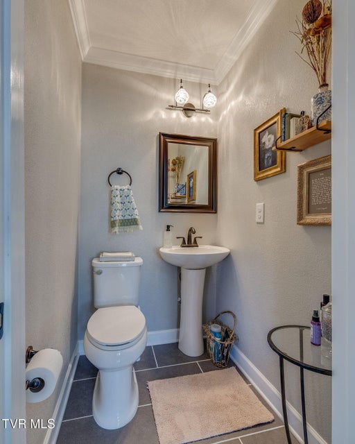 Photo #18: 315 Hillcrest Drive