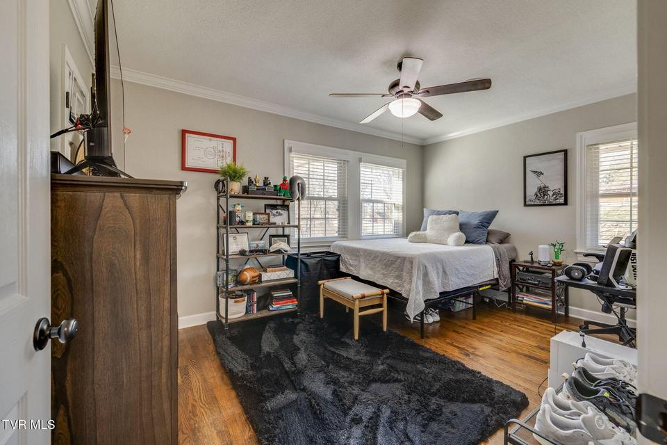 Photo #28: 315 Hillcrest Drive