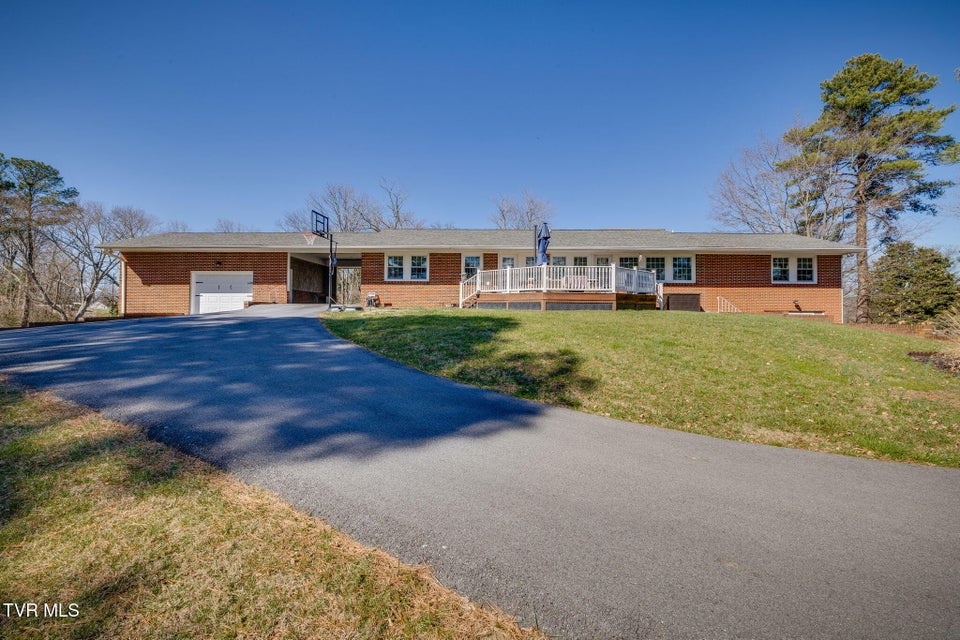 Photo #43: 315 Hillcrest Drive