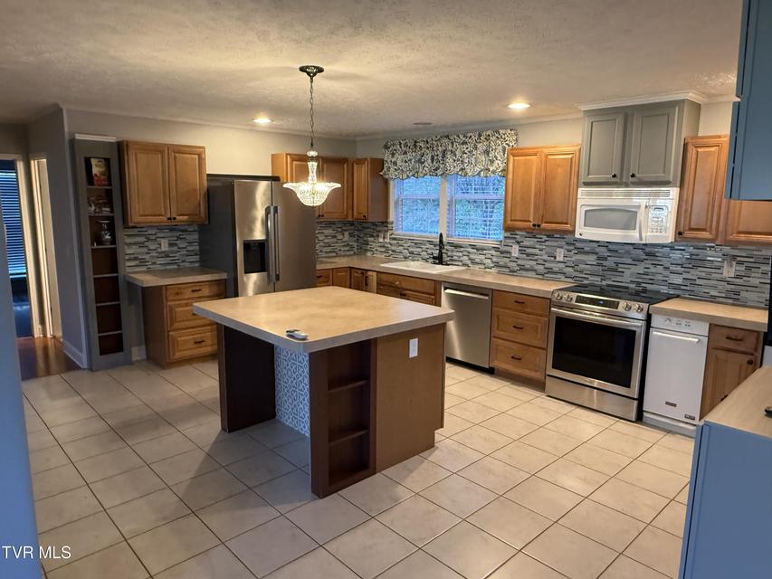 Photo #16: 6923 Tennessee 66 