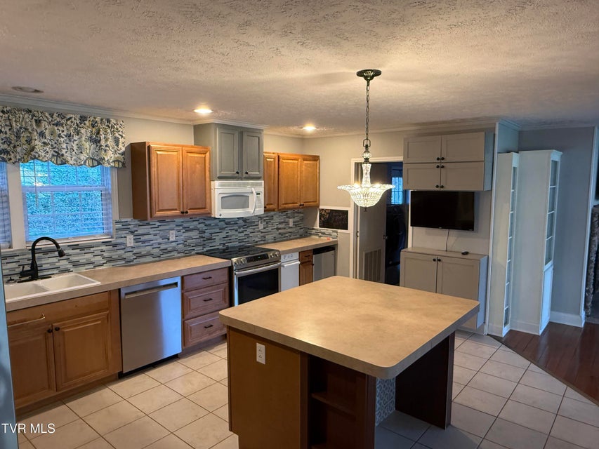 Photo #17: 6923 Tennessee 66 