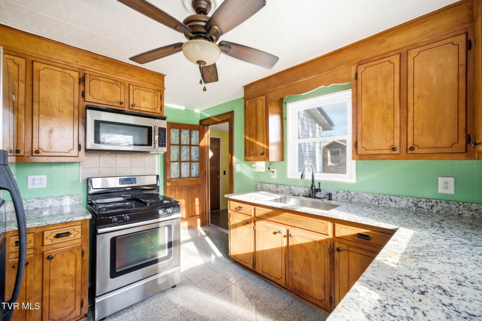 Photo #4: 307 Tween Hills Road