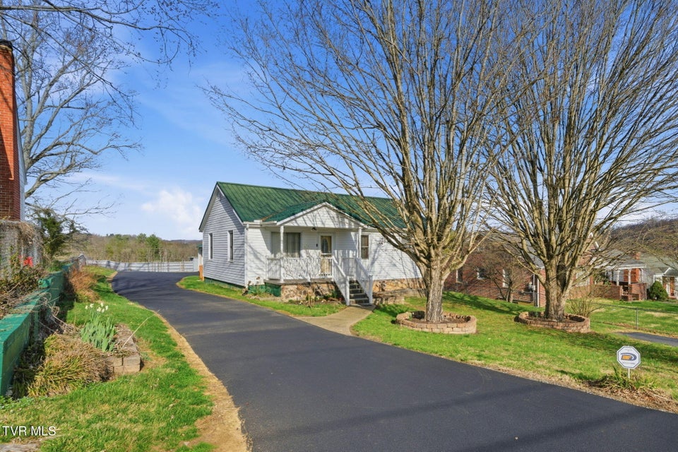 Photo #30: 307 Tween Hills Road