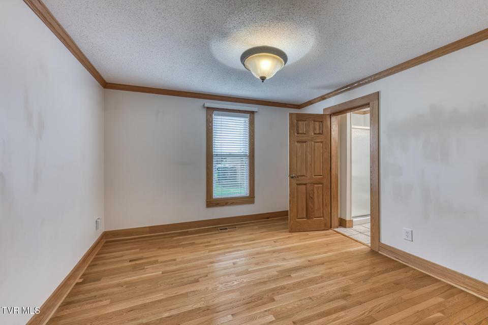 Photo #7: 345 Elm Avenue