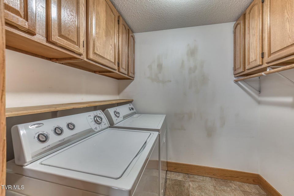 Photo #16: 345 Elm Avenue