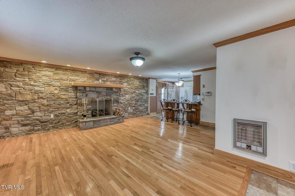 Photo #20: 345 Elm Avenue