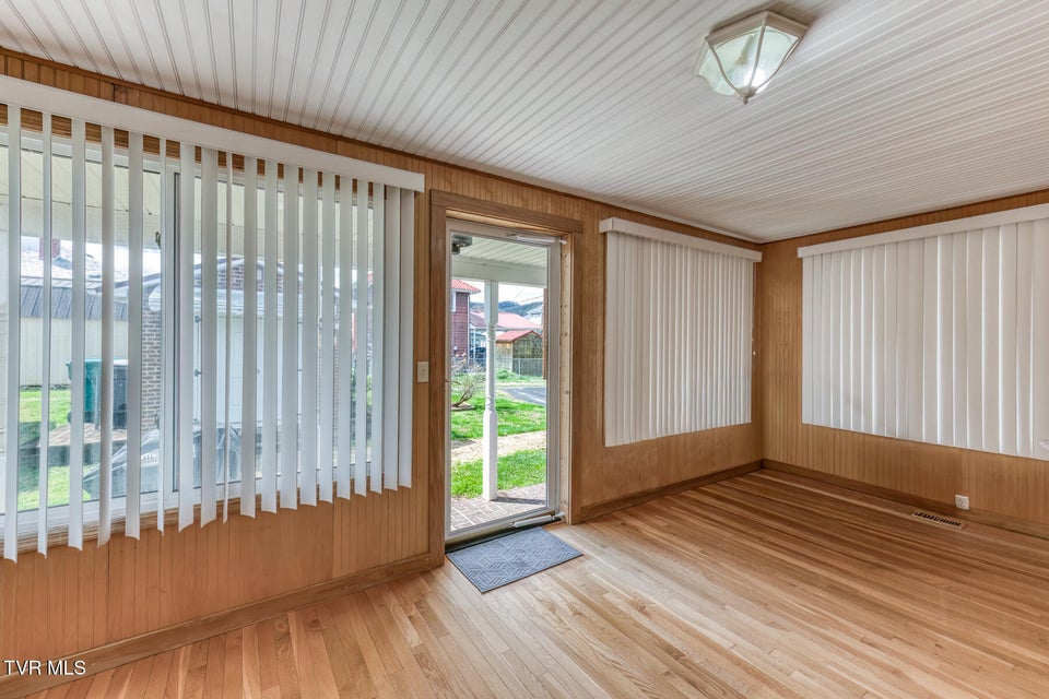 Photo #21: 345 Elm Avenue