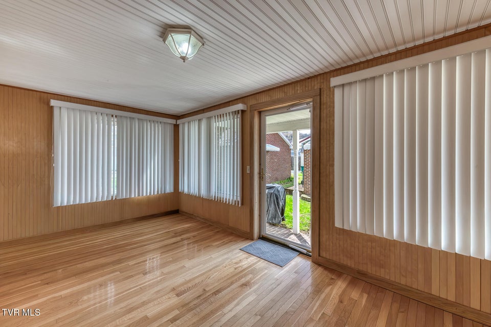 Photo #22: 345 Elm Avenue