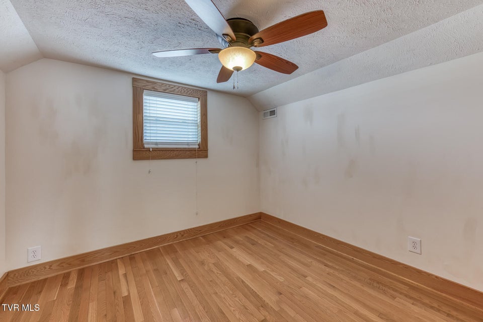 Photo #23: 345 Elm Avenue