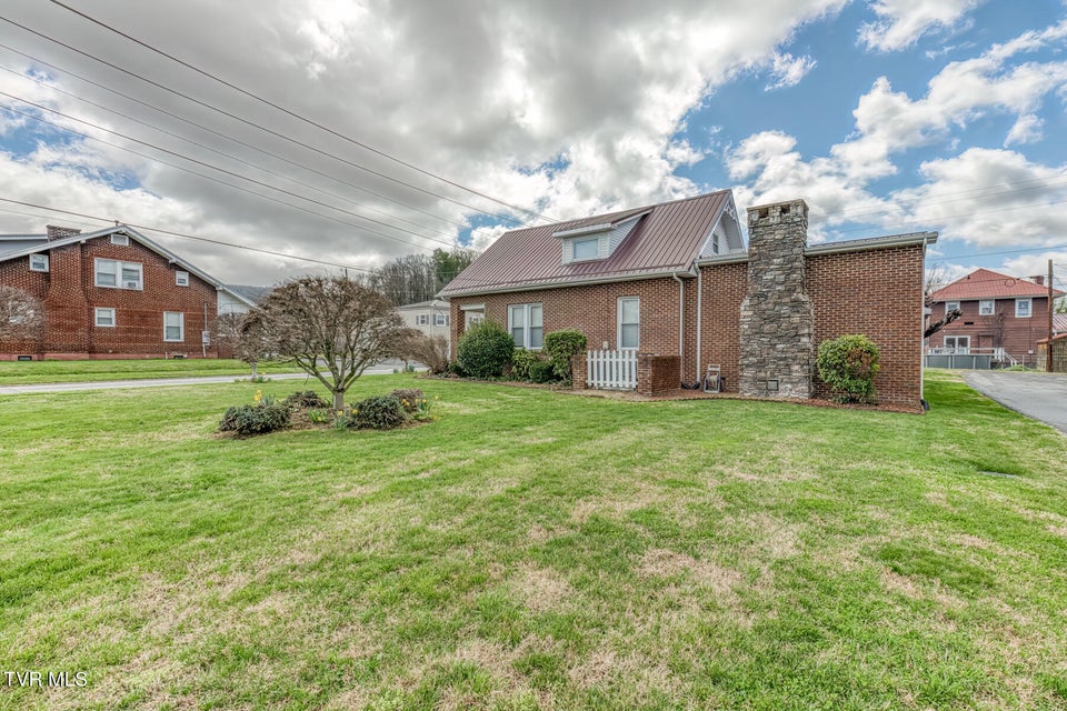 Photo #30: 345 Elm Avenue