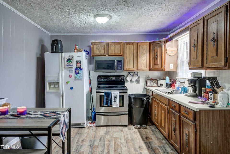 Photo #25: 103 Warrior Lane