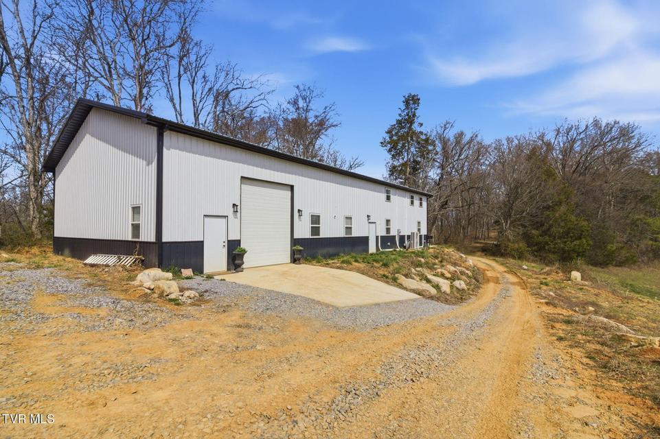 Photo #28: 411 Saint James Road