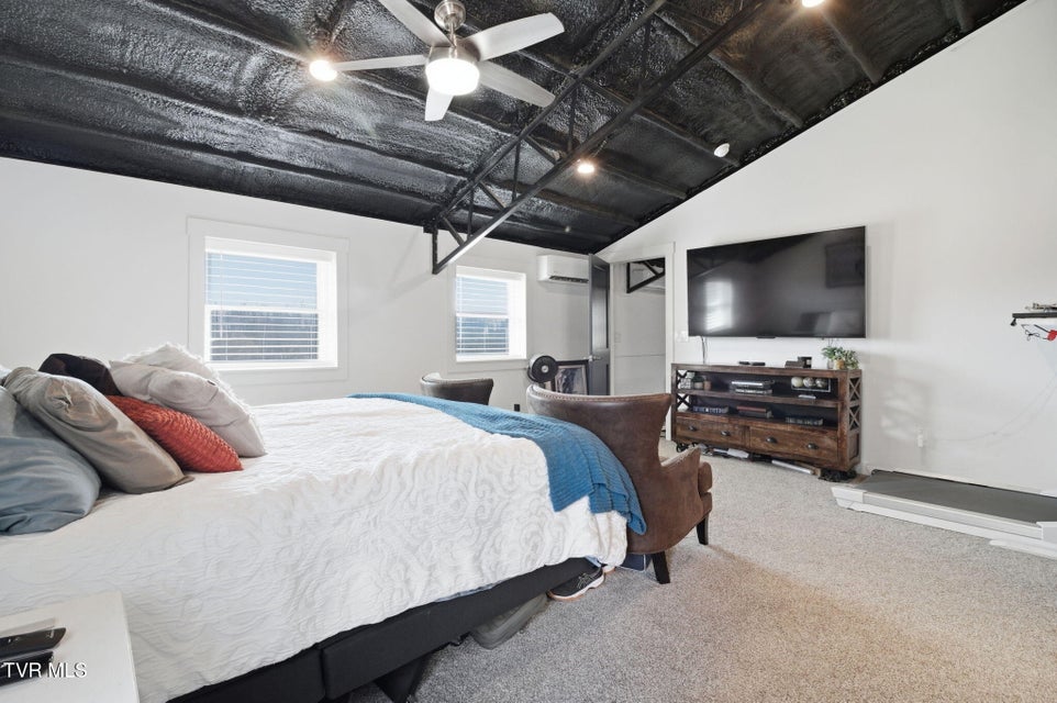 Photo #19: 411 Saint James Road