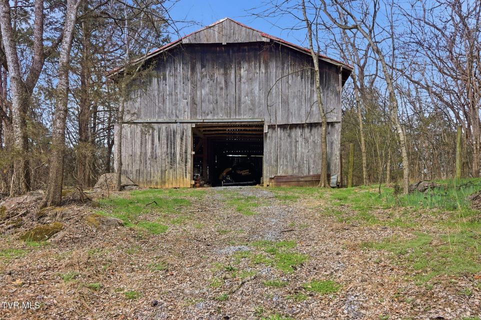 Photo #42: 411 Saint James Road