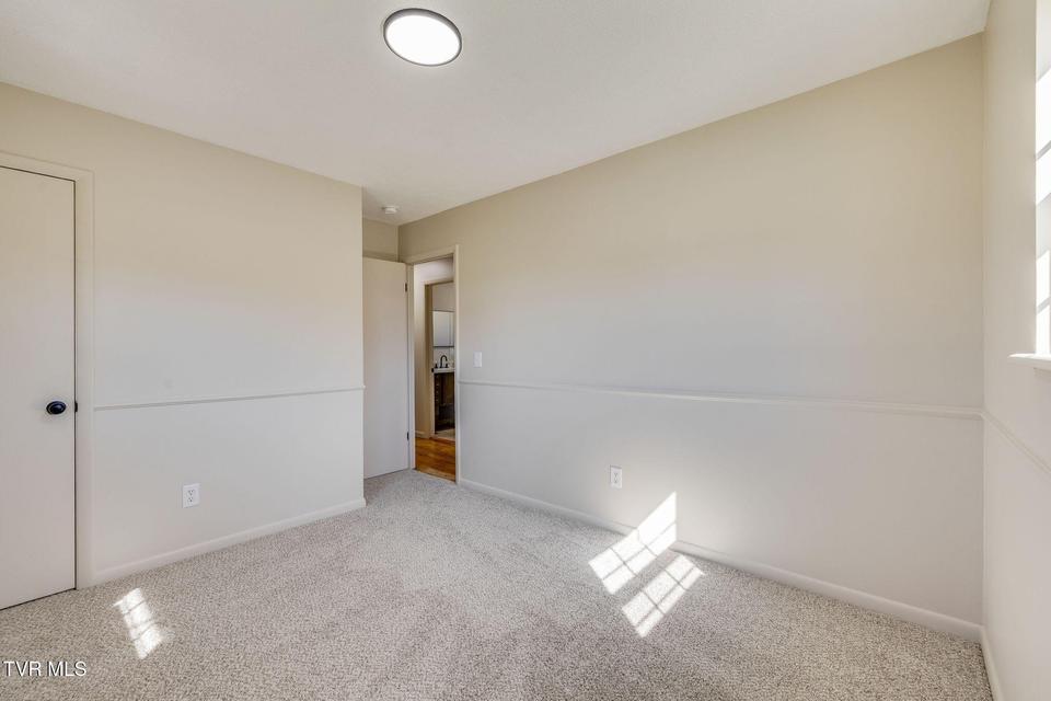 Photo #22: 895 Choctaw Drive