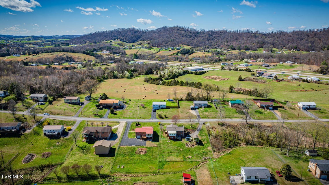 Photo #38: 895 Choctaw Drive