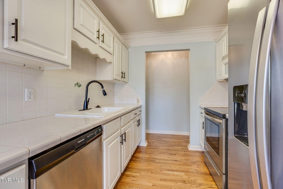 Photo #12: 303 Breckenridge Trace