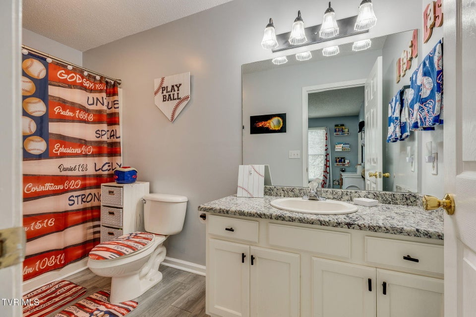 Photo #24: 175 Bentley Parc 