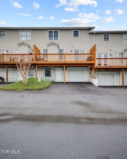 Photo #29: 175 Bentley Parc 