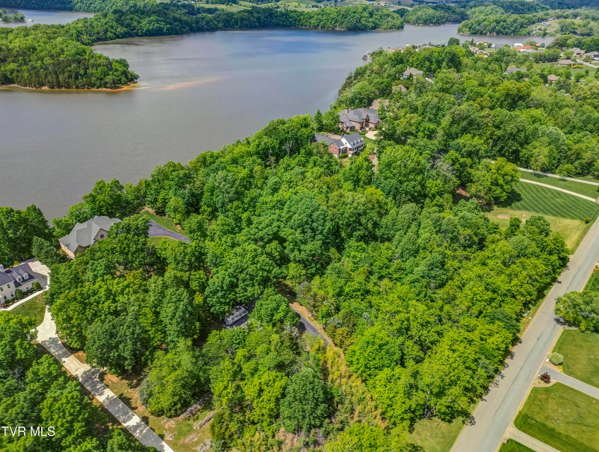 Photo #4: 612 Harbor Point Drive