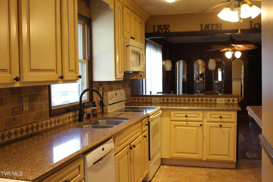 Photo #22: 158 Dryden Heights Drive