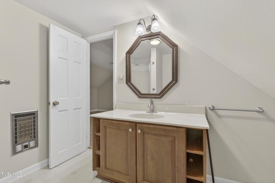 Photo #37: 122 Stonewall Heights