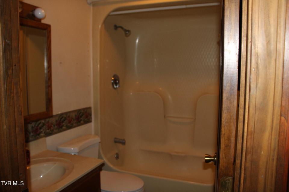 Photo #42: 158 Dryden Heights Drive