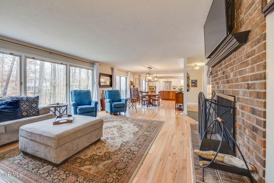 Photo #11: 2113 Sheffield Street