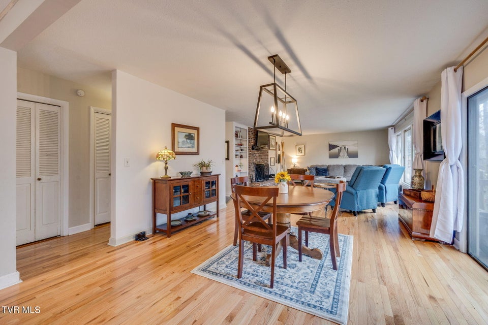 Photo #13: 2113 Sheffield Street