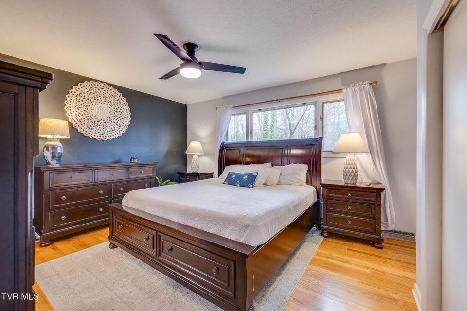 Photo #18: 2113 Sheffield Street