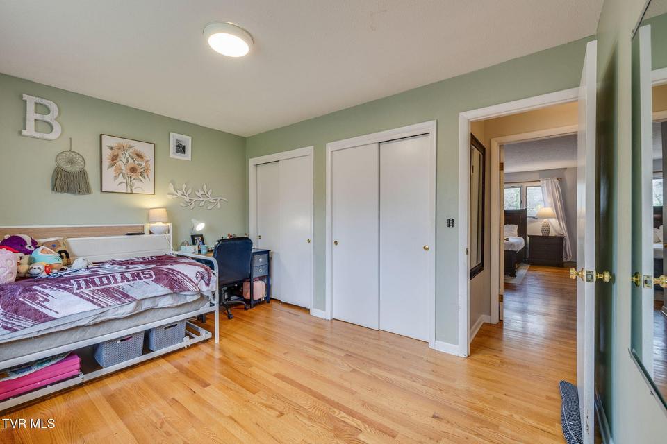 Photo #23: 2113 Sheffield Street