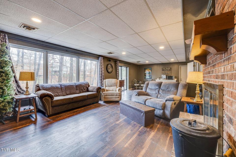 Photo #31: 2113 Sheffield Street