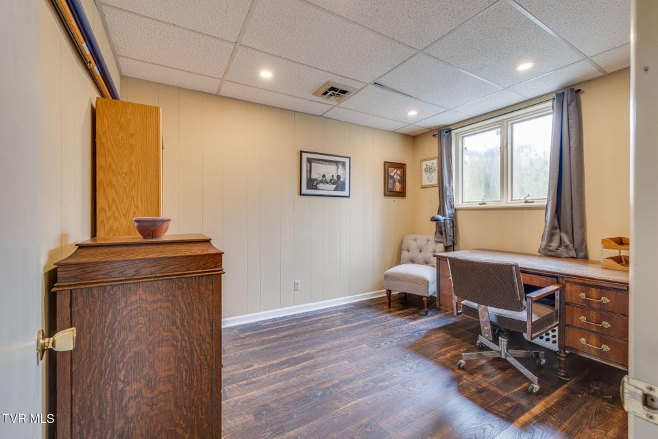 Photo #37: 2113 Sheffield Street