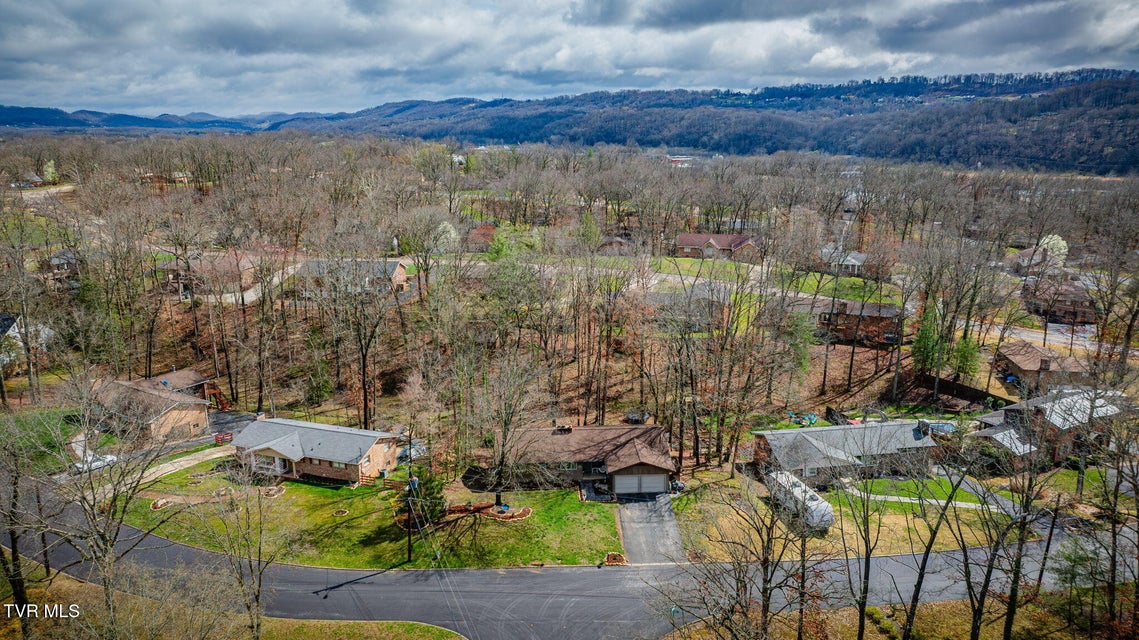 Photo #46: 2113 Sheffield Street