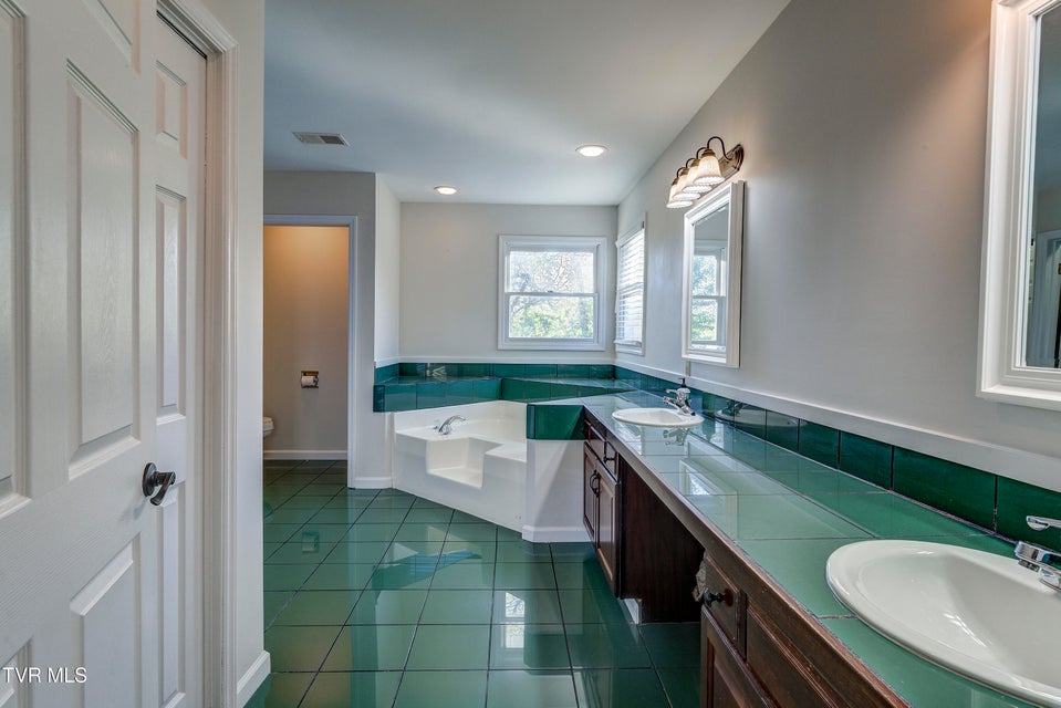 Photo #38: 3424 Berkshire Circle