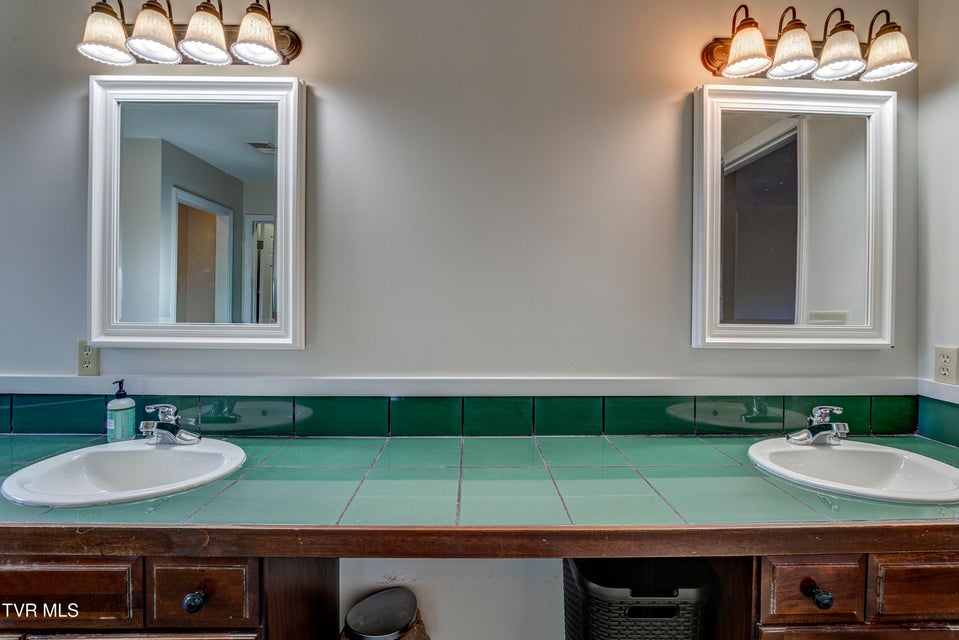 Photo #39: 3424 Berkshire Circle