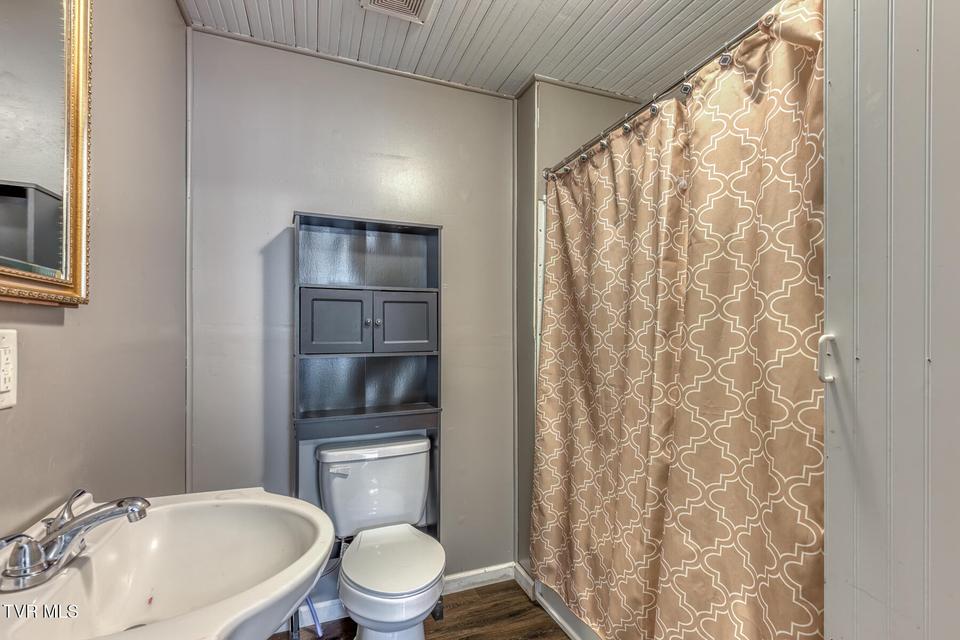 Photo #11: 137 Johnson Street