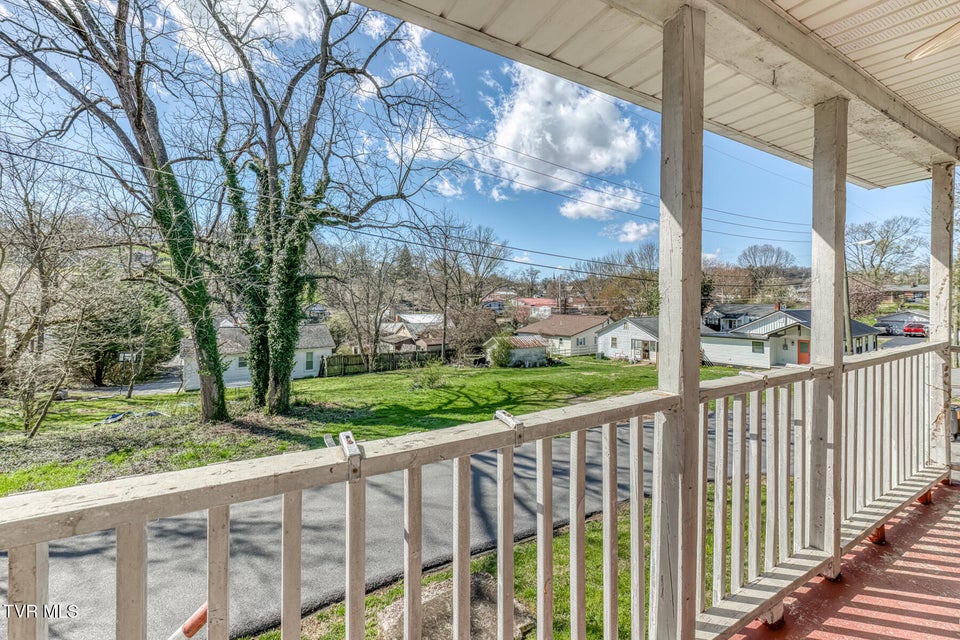 Photo #23: 137 Johnson Street