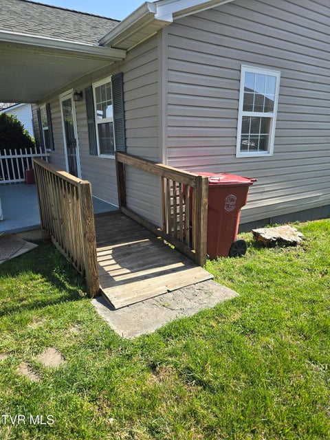 Photo #32: 1308 Chilhowie Avenue