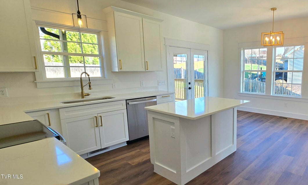 Photo #16: 444 Wyndham Drive