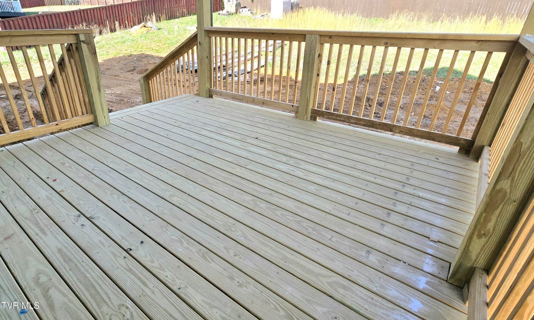 Photo #7: 444 Wyndham Drive