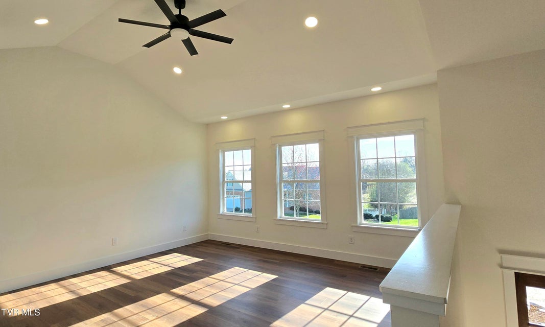 Photo #11: 444 Wyndham Drive