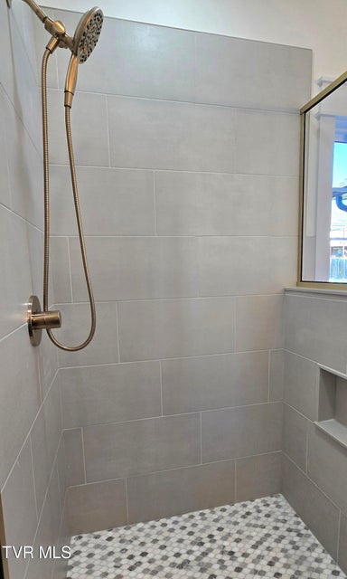 Photo #24: 444 Wyndham Drive