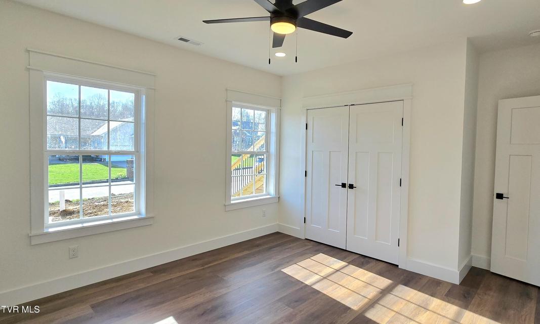 Photo #31: 444 Wyndham Drive