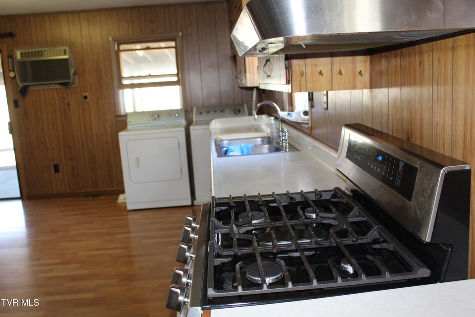 Photo #19: 6284 Us Highway 421 