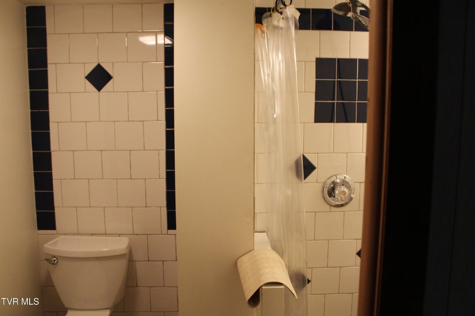 Photo #24: 6284 Us Highway 421 