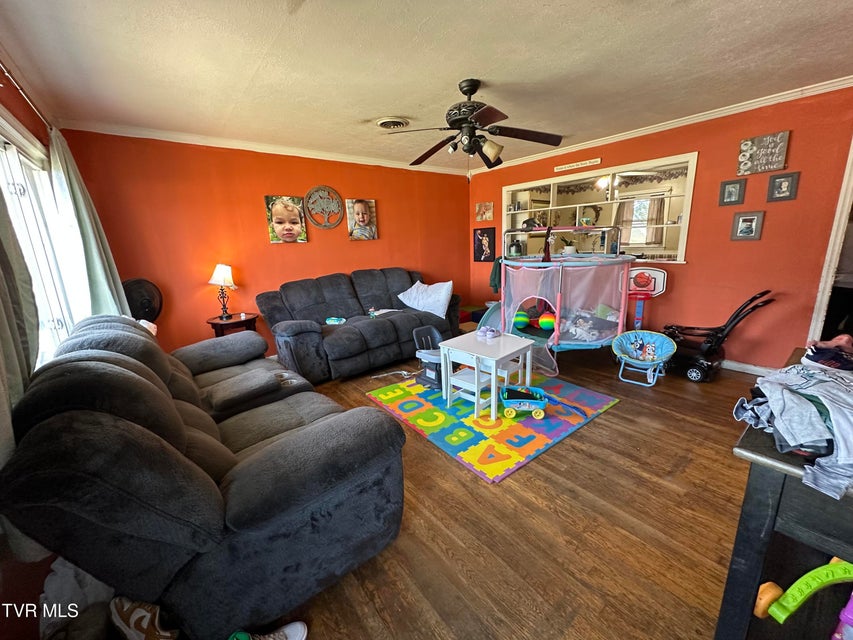 Photo #4: 315 Alpine Loop