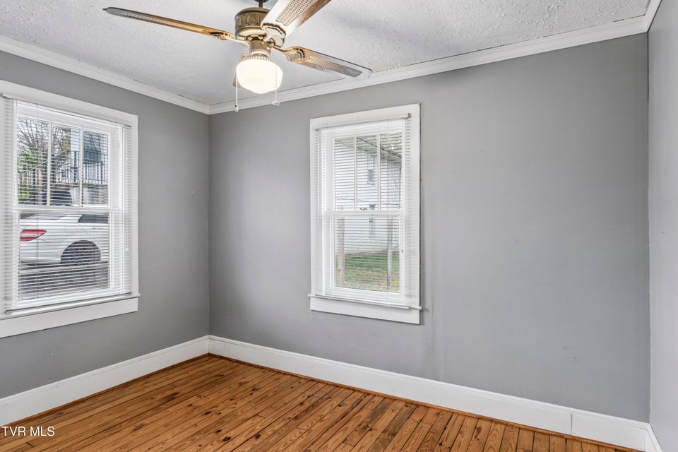 Photo #19: 364 Lynn Avenue