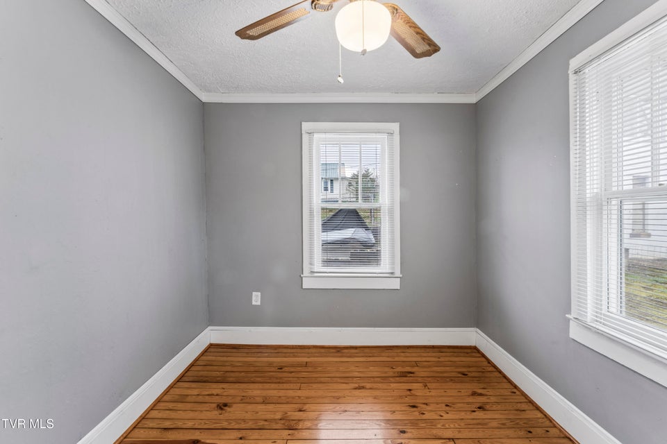 Photo #20: 364 Lynn Avenue