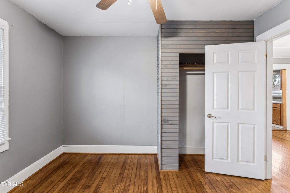 Photo #23: 364 Lynn Avenue